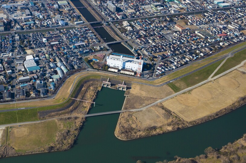 三郷放水路・三郷排水機場